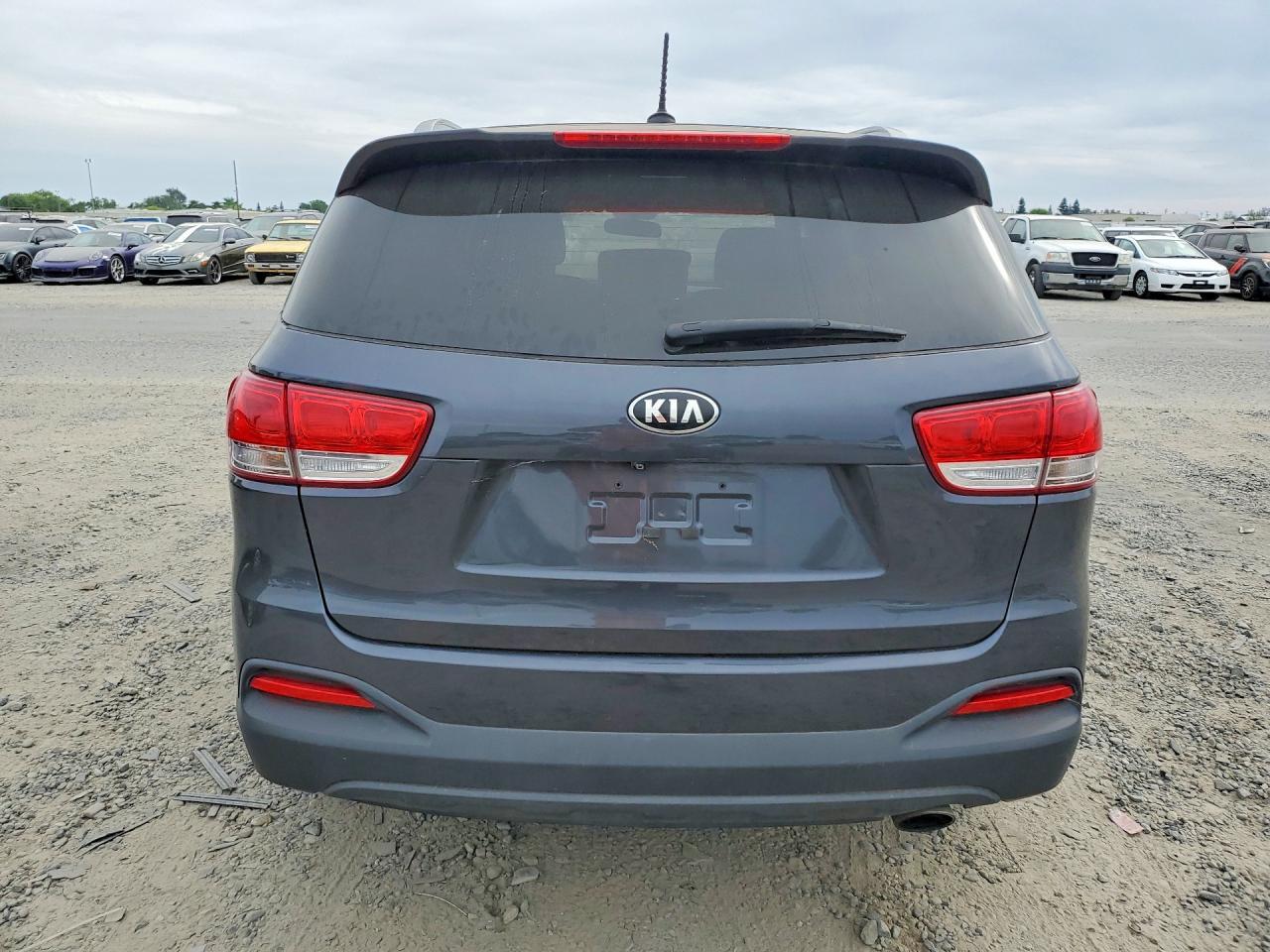 2017 Kia Sorento Lx V6 - Фото 6