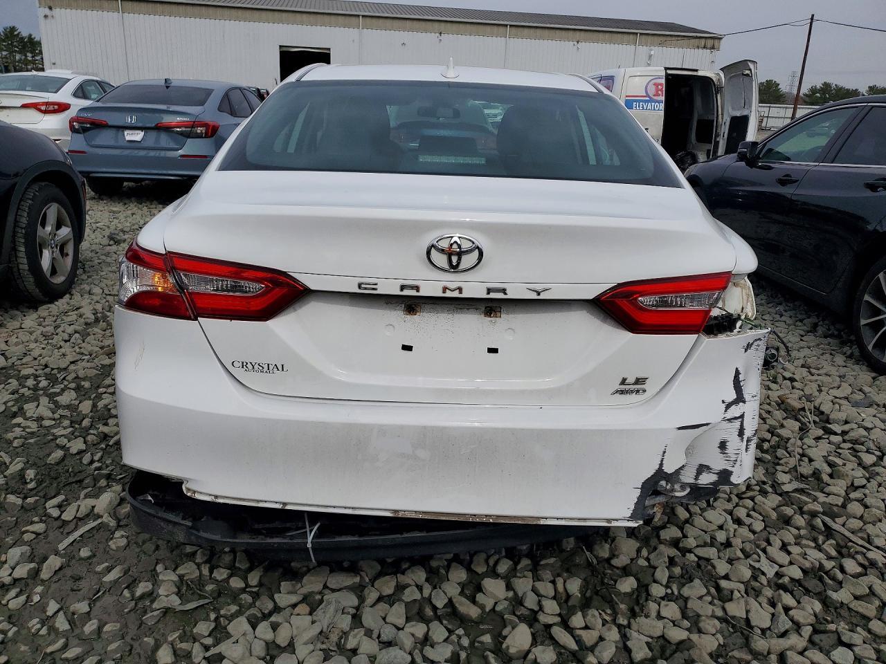 2020 Toyota Camry Le - Image 6