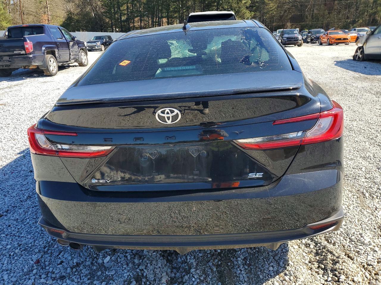 2025 Toyota Camry Se - Image 6