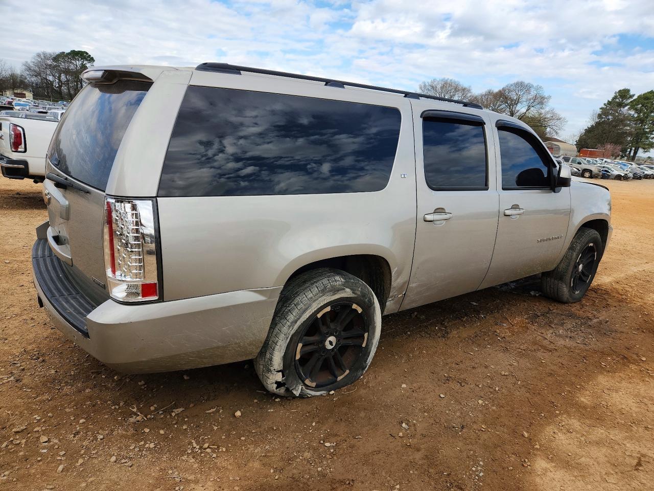 2008 Chevrolet Suburban C1500 Ls - Фото 3