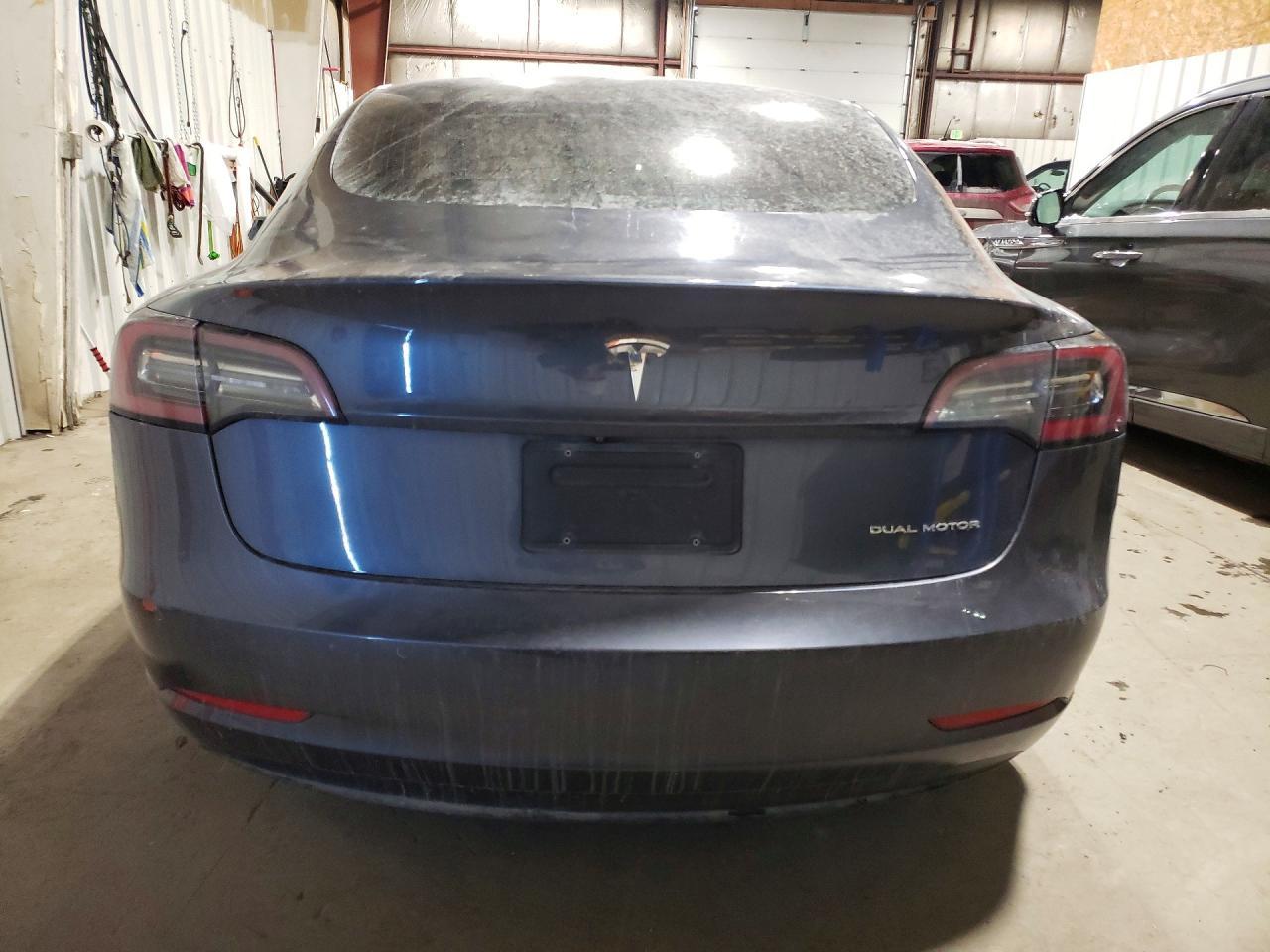 2019 Tesla Model 3 - Фото 6