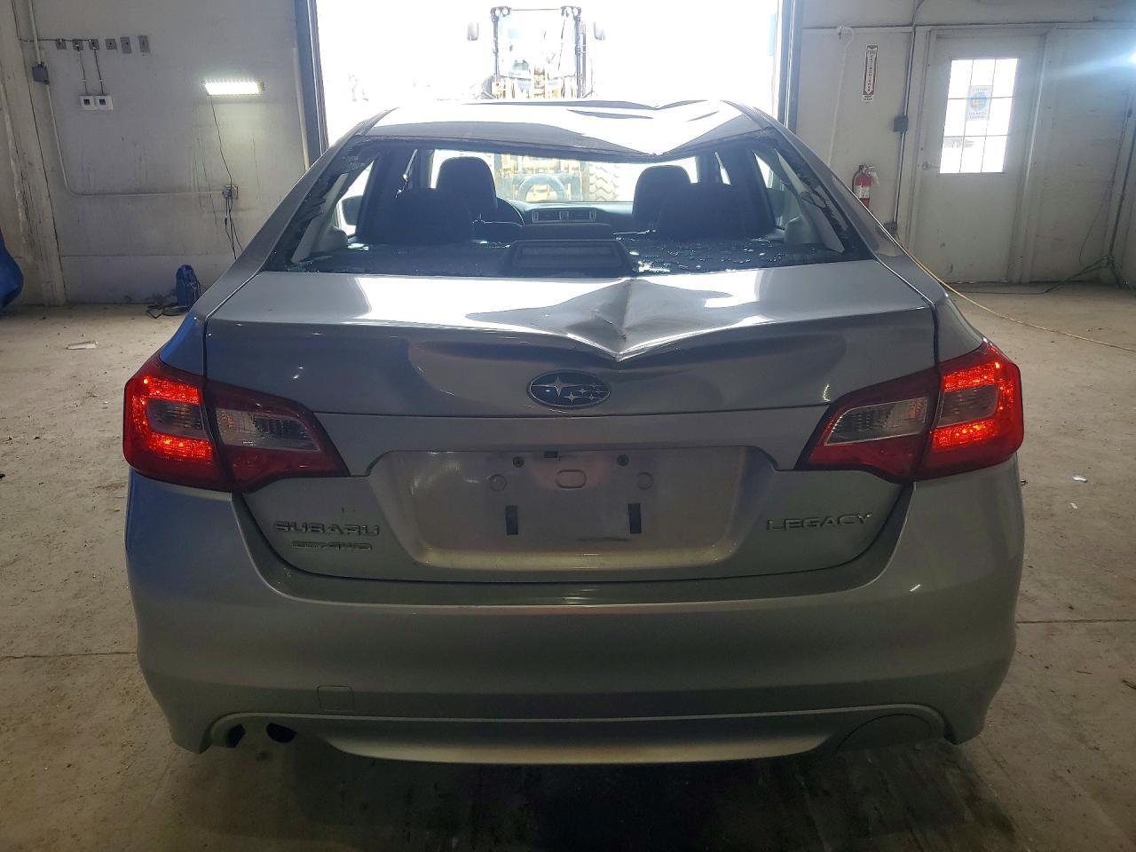 2015 Subaru Legacy 2.5I - Фото 6