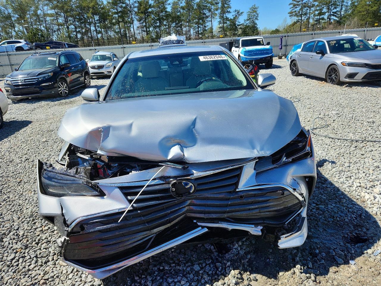 2020 Toyota Avalon Hybrid Limited - Image 5