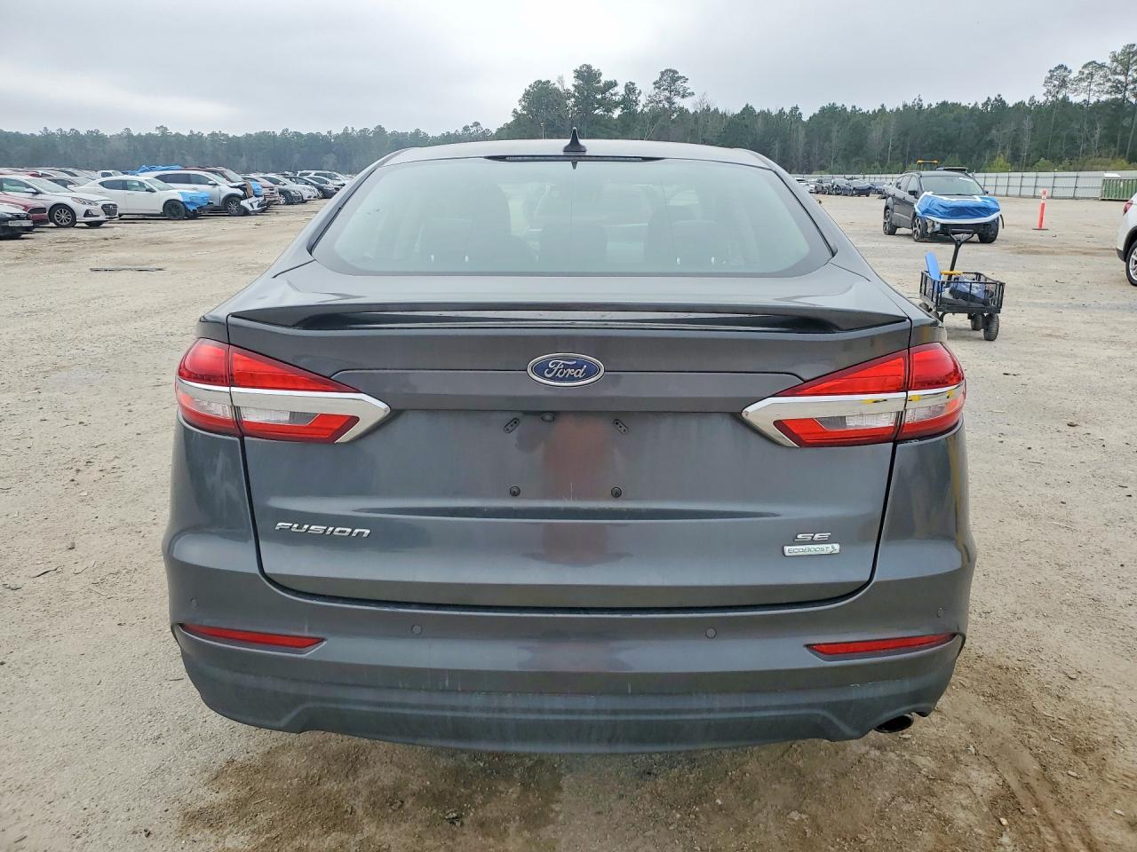 2020 Ford Fusion Se - Фото 6