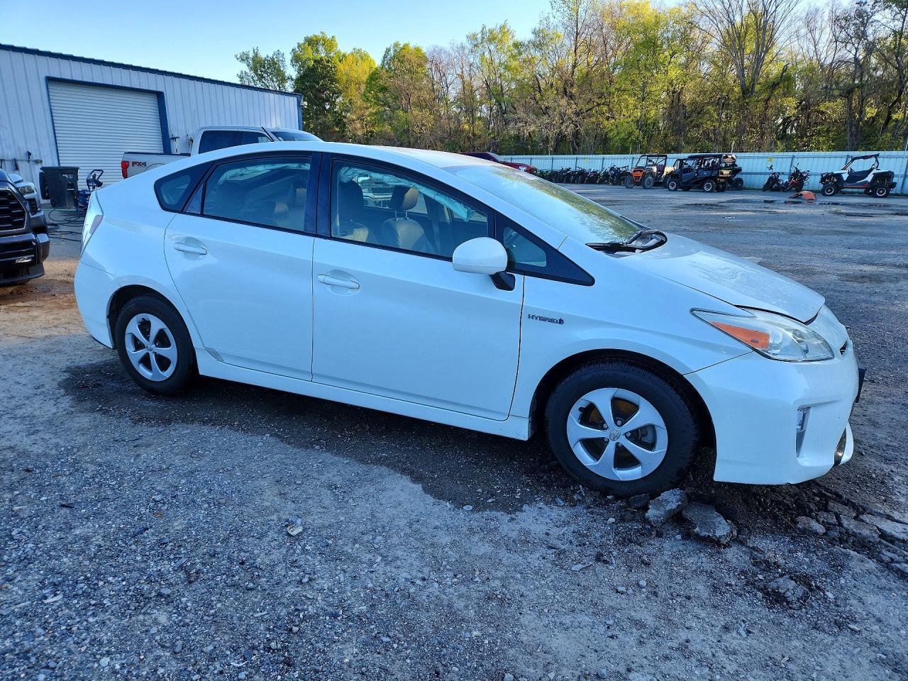 2014 Toyota Prius Two - Image 4
