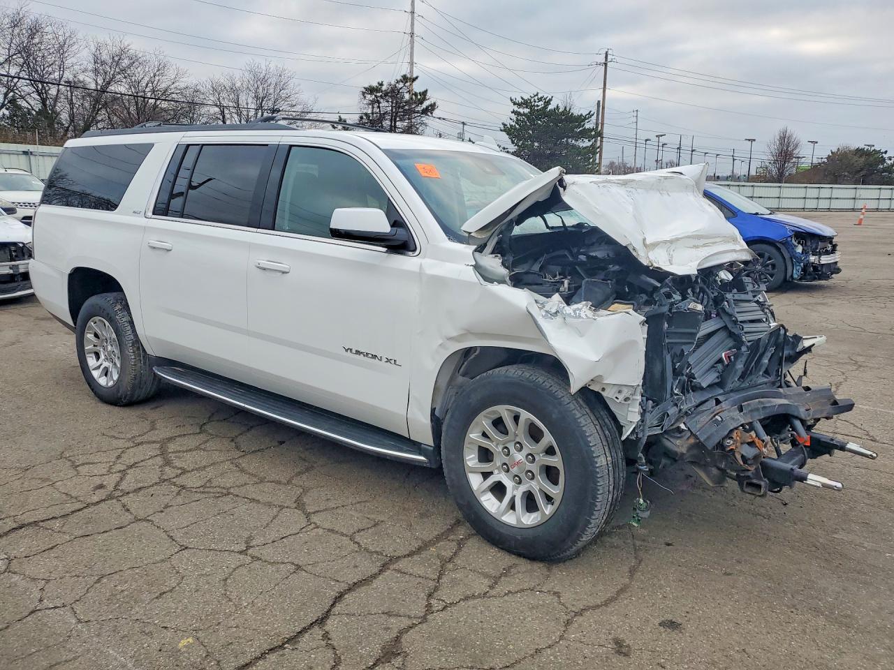 2017 GMC Yukon Xl K1500 Slt - Фото 4