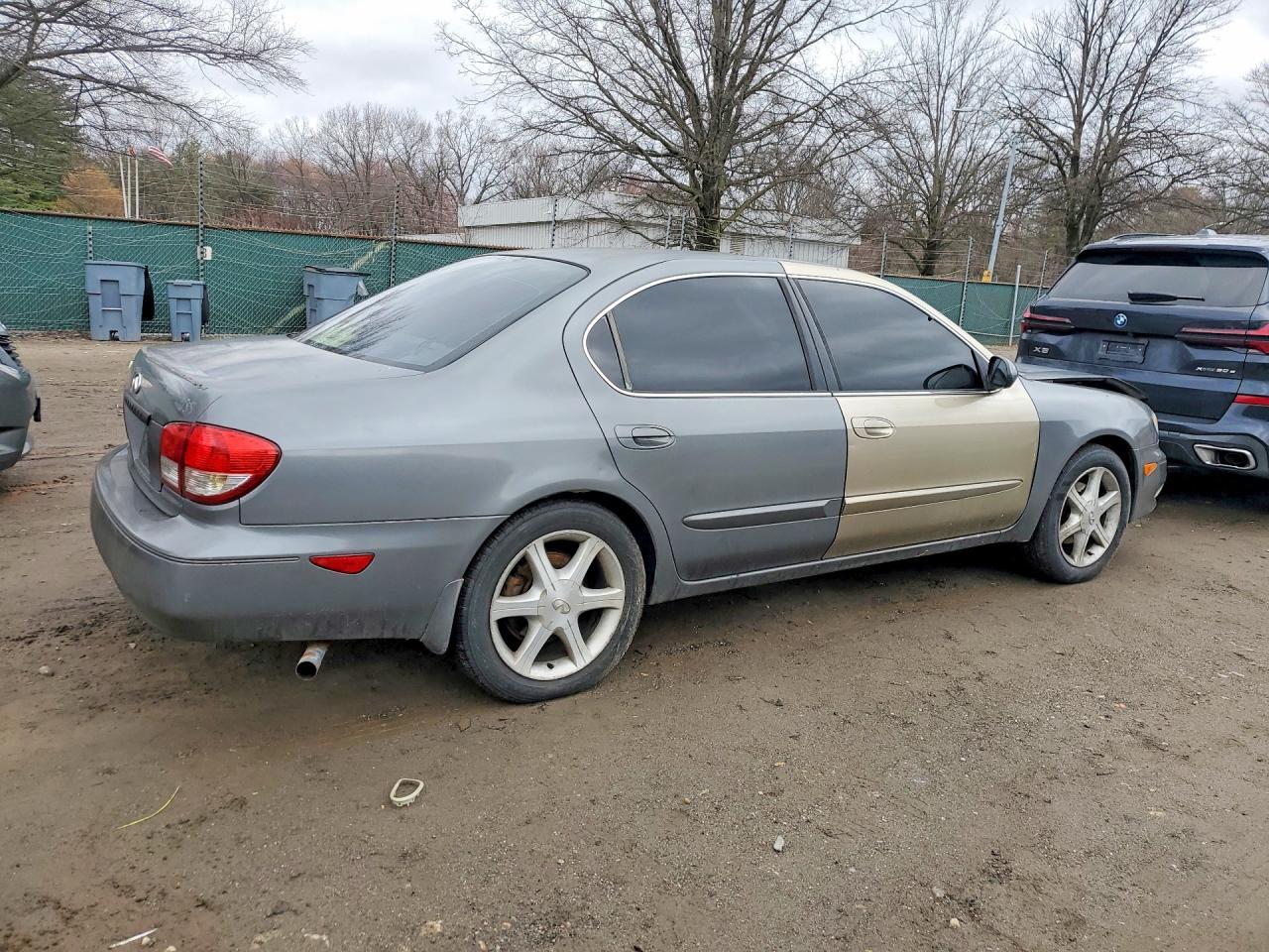 2003 Infiniti I35 Base - Image 3