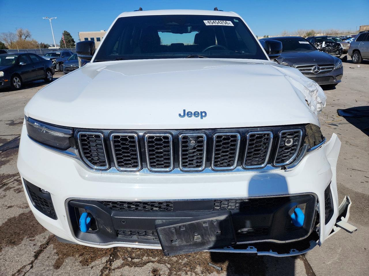 2023 Jeep Grand Cherokee Overland 4Xe - Image 5