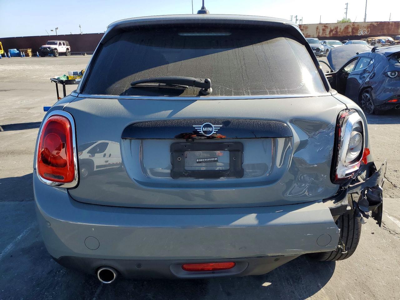 2020 Mini Cooper - Фото 6