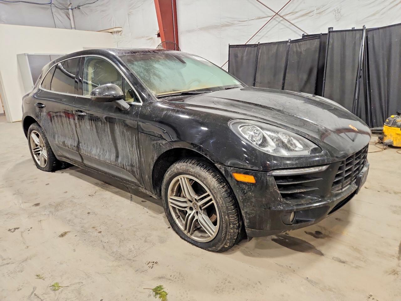2015 Porsche Macan - Image 4