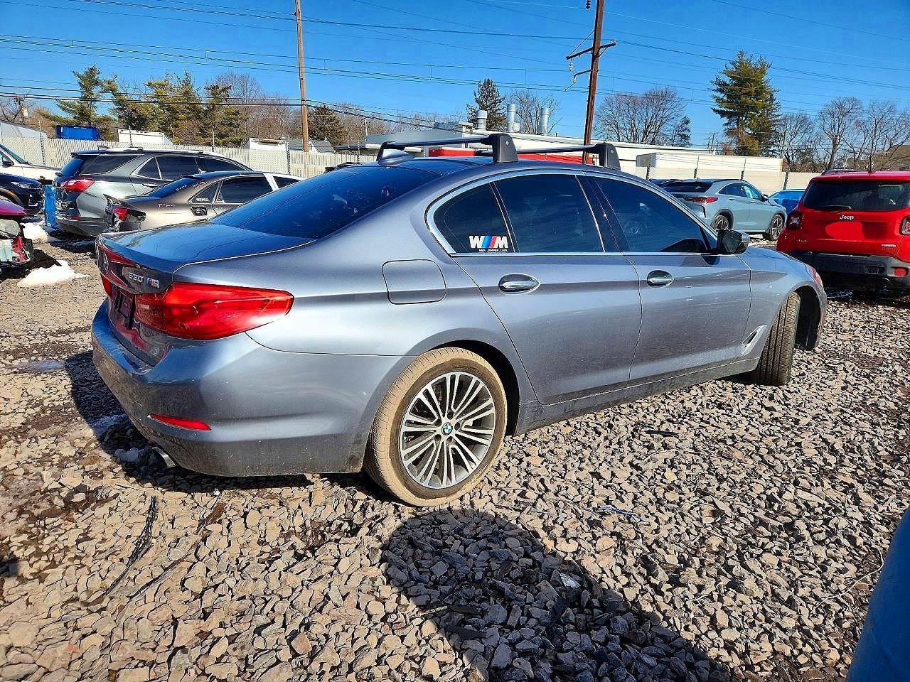 2018 BMW 530 Xi - Image 3