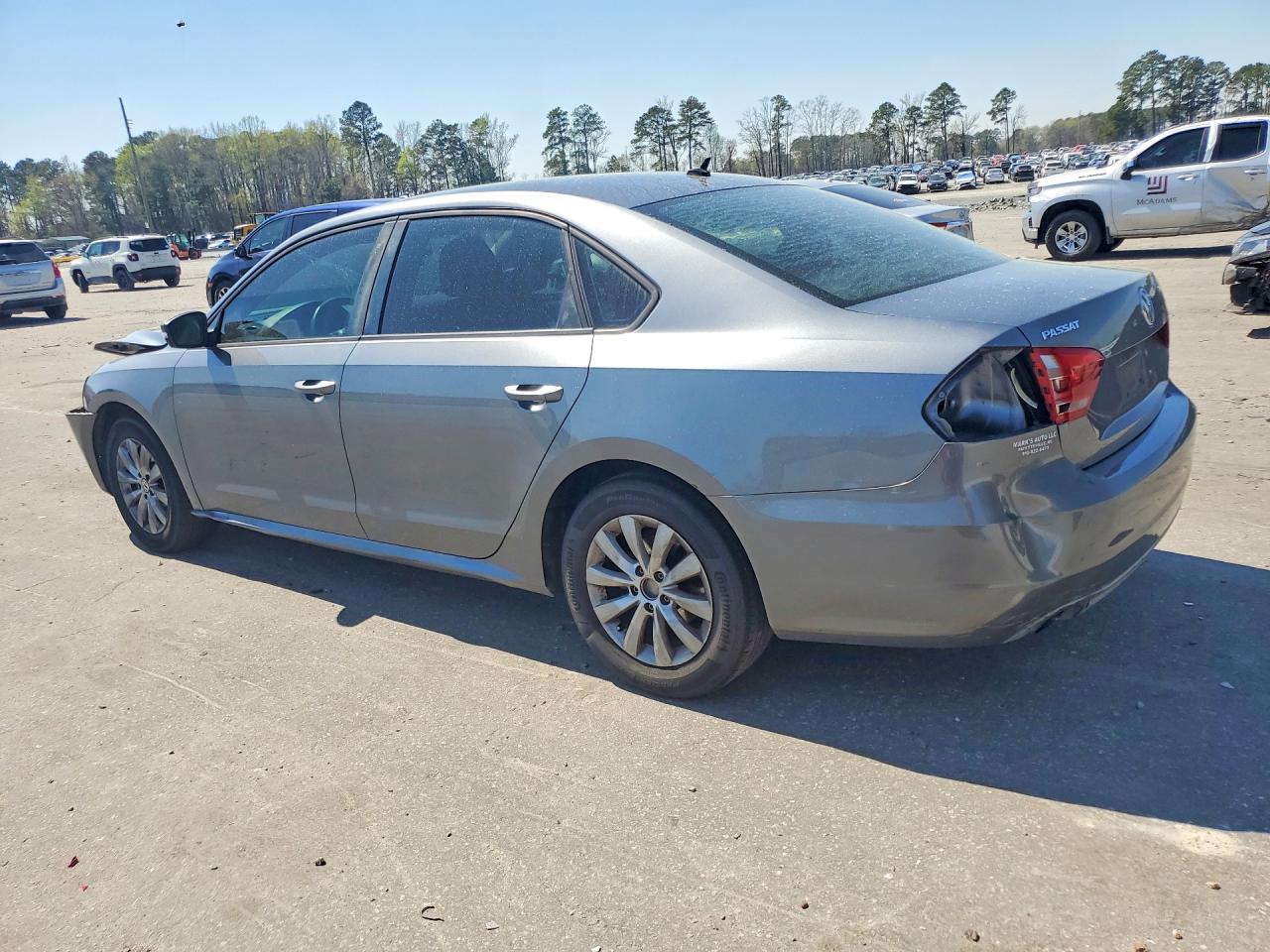 2013 Volkswagen Passat S - Image 2