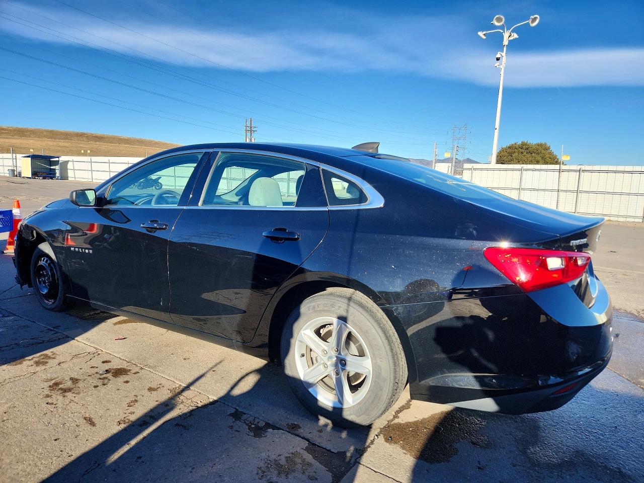 2020 Chevrolet Malibu Ls - Фото 2