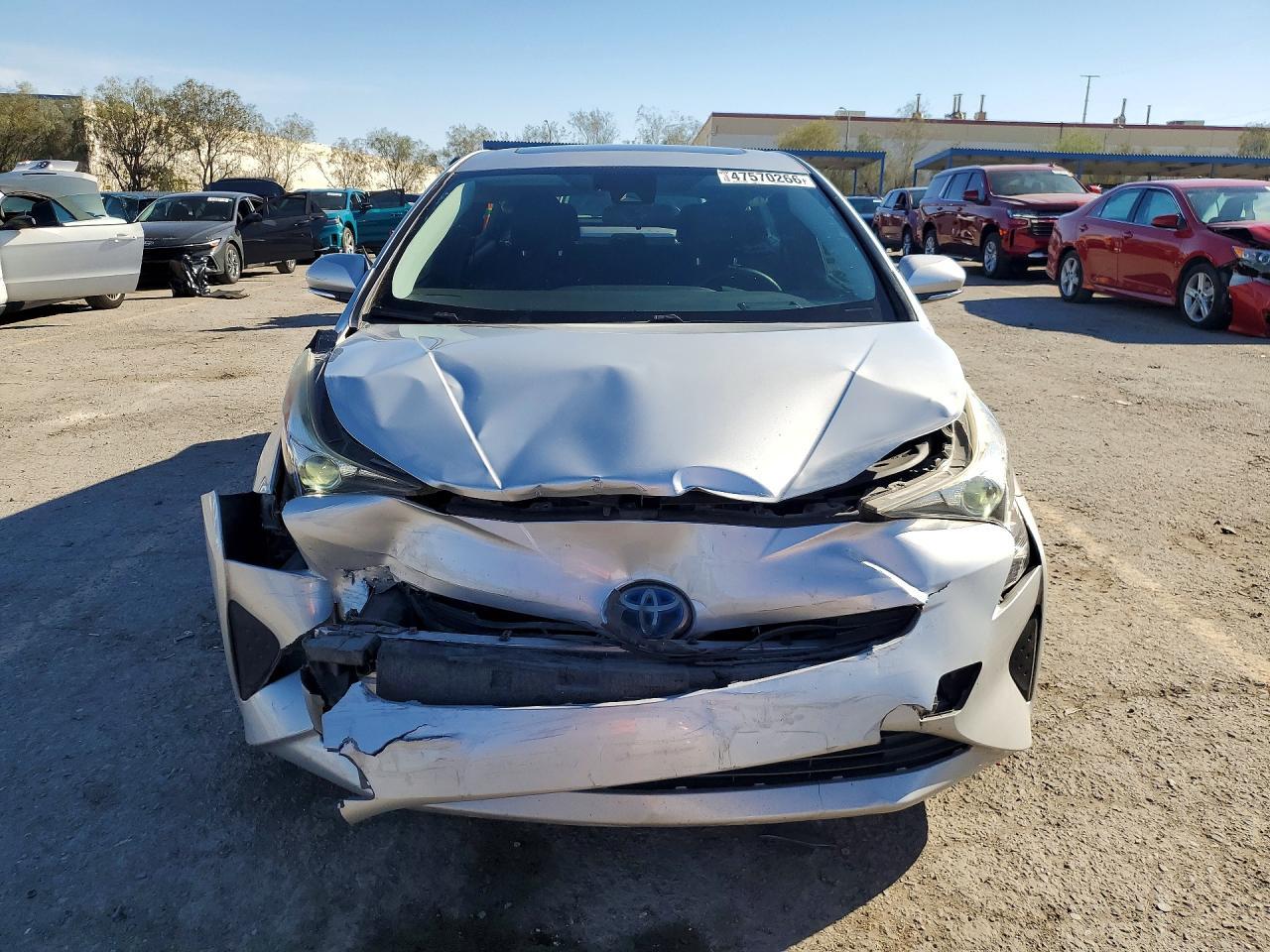 2016 Toyota Prius Three - Фото 5