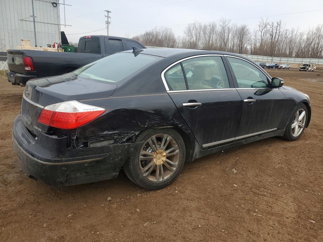 2011 Hyundai Genesis 4.6L V8 - Image 3