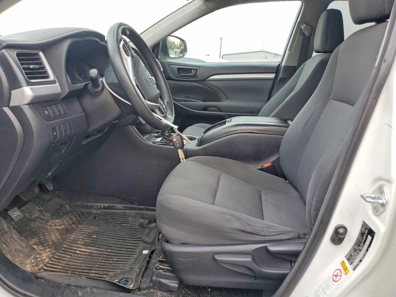 2018 Toyota Highlander Le - Image 7