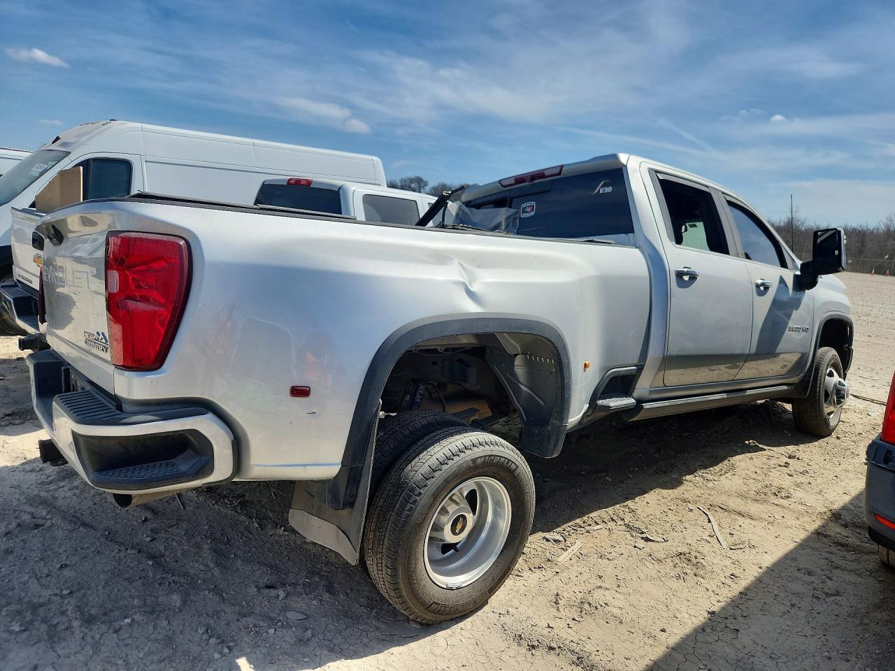 2022 Chevrolet Silverado K3500 High Country - Image 3
