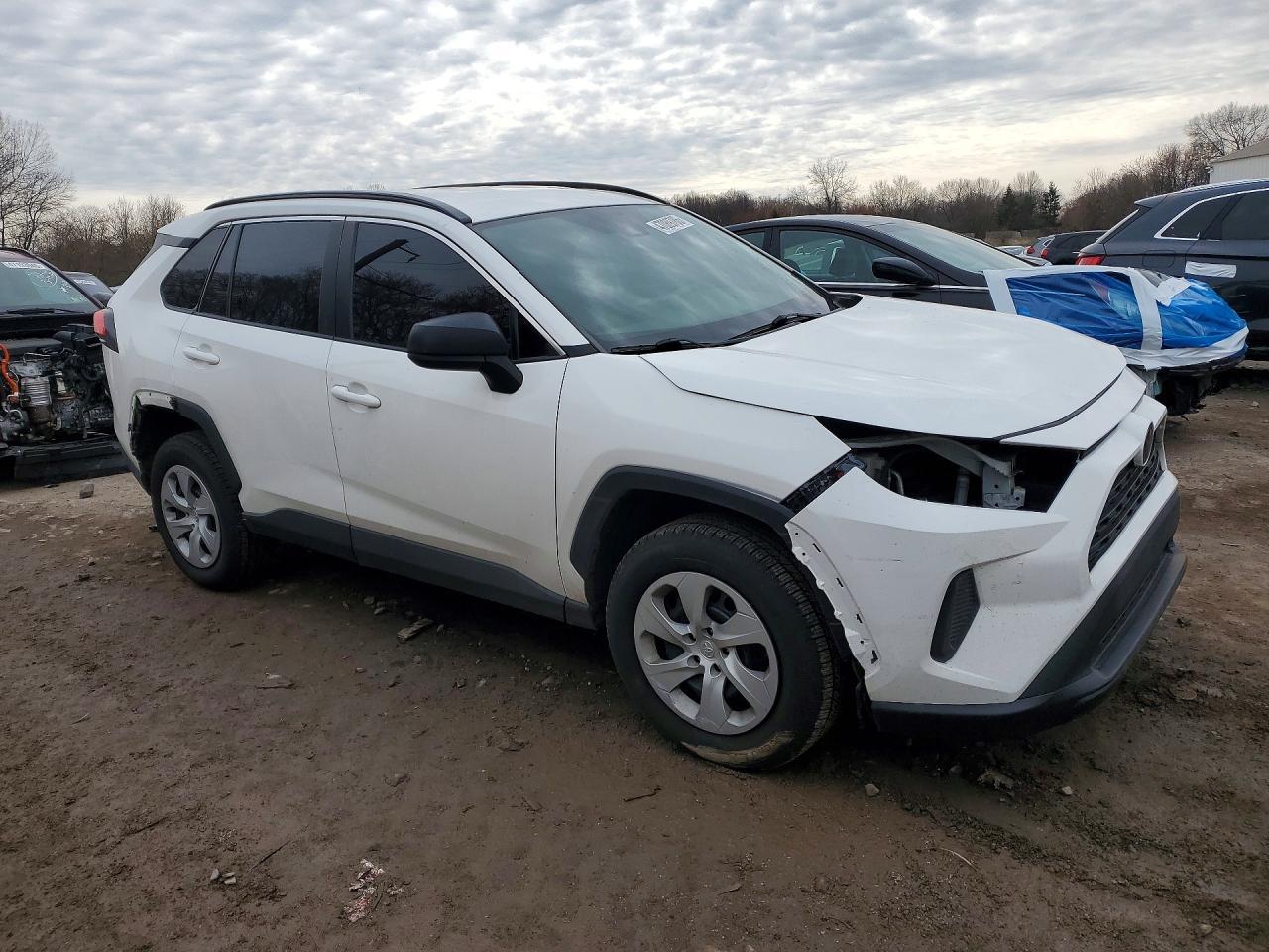 2020 Toyota Rav4 Le - Фото 4