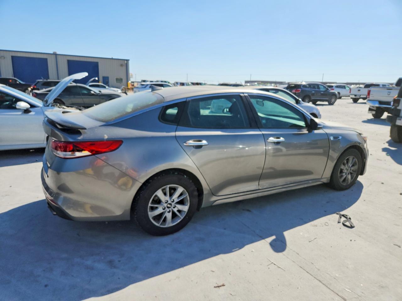 2018 Kia Optima Lx - Фото 3