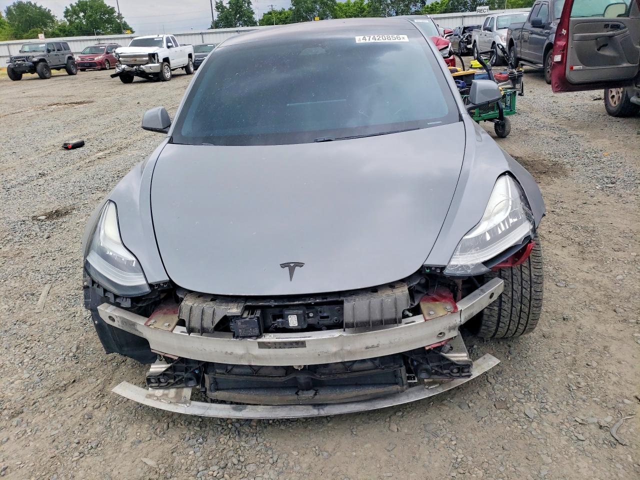 2018 Tesla Model 3 - Фото 5