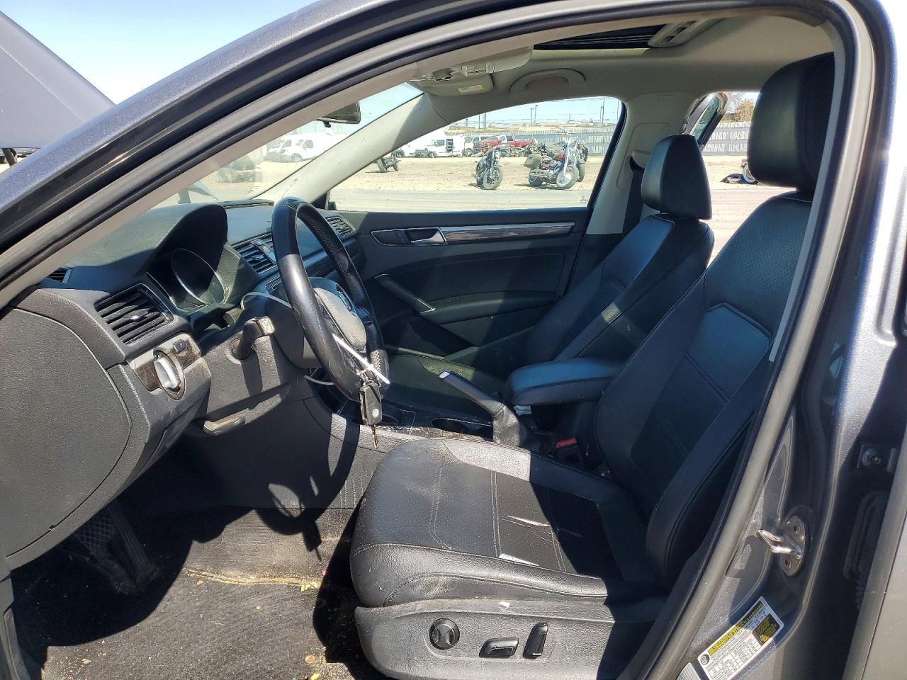 2016 Volkswagen Passat Se - Фото 7