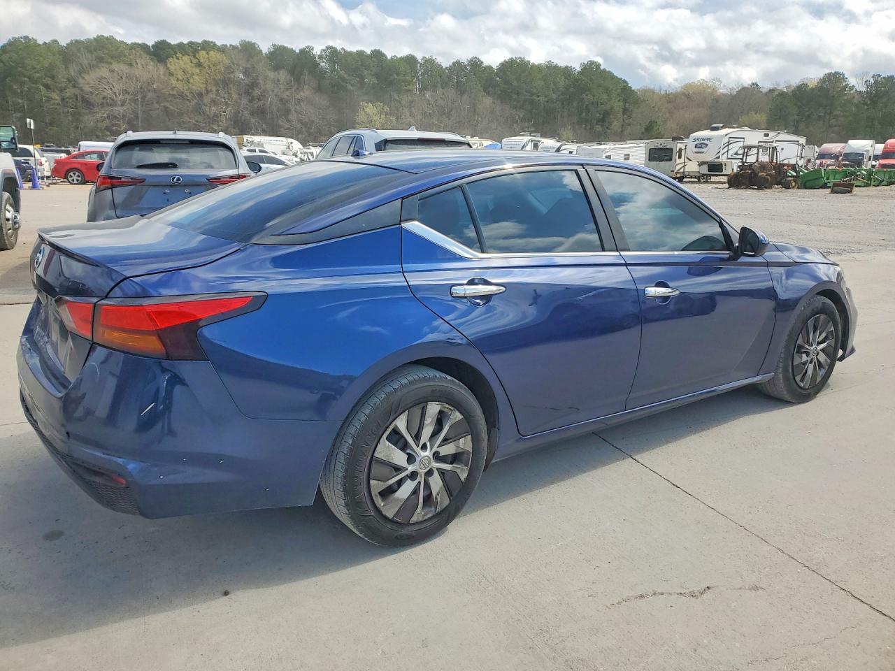 2020 Nissan Altima 2.5 S - Фото 3
