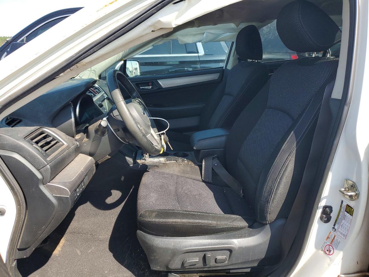 2016 Subaru Outback 2.5I Premium - Image 7