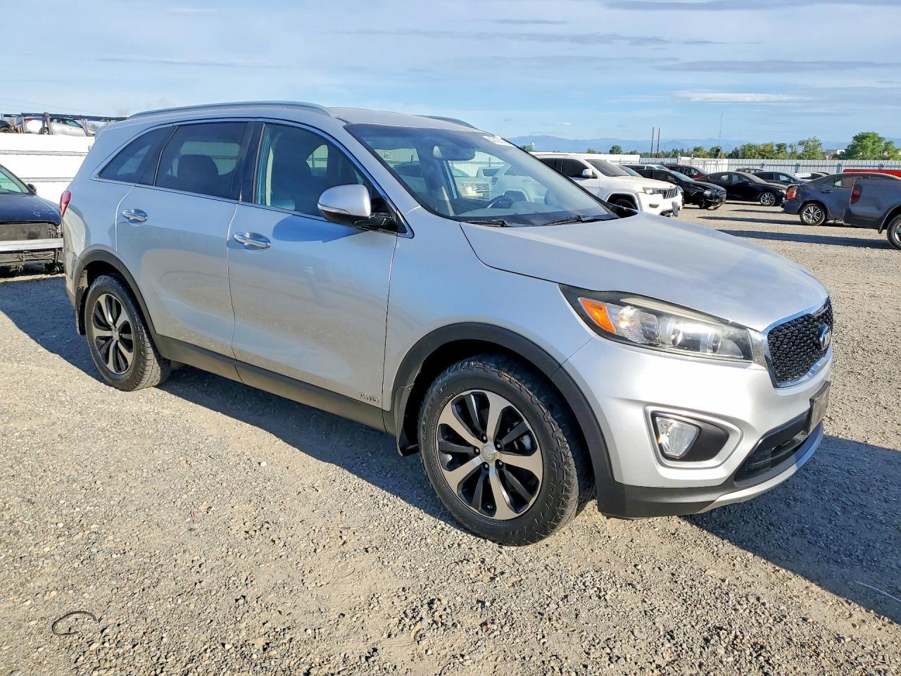 2016 Kia Sorento Ex - Image 4