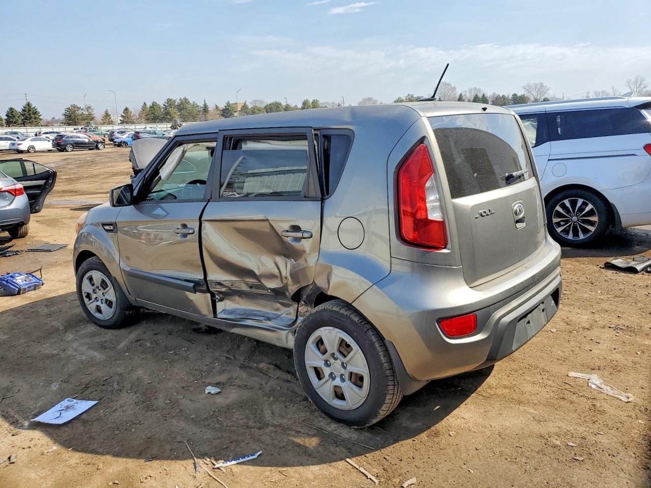 2013 Kia Soul Base - Image 2