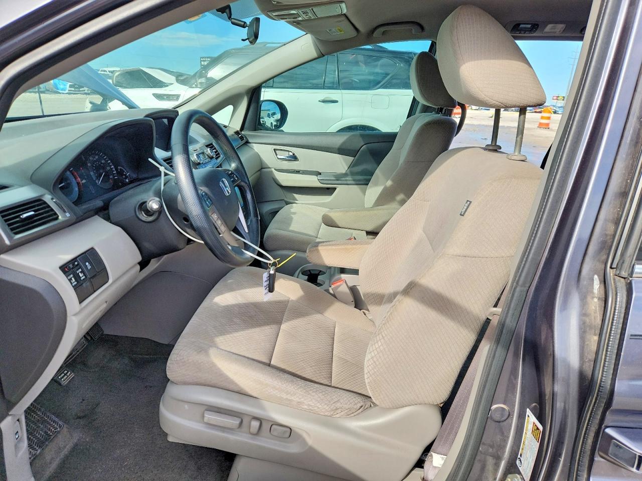 2016 Honda Odyssey Se - Image 7