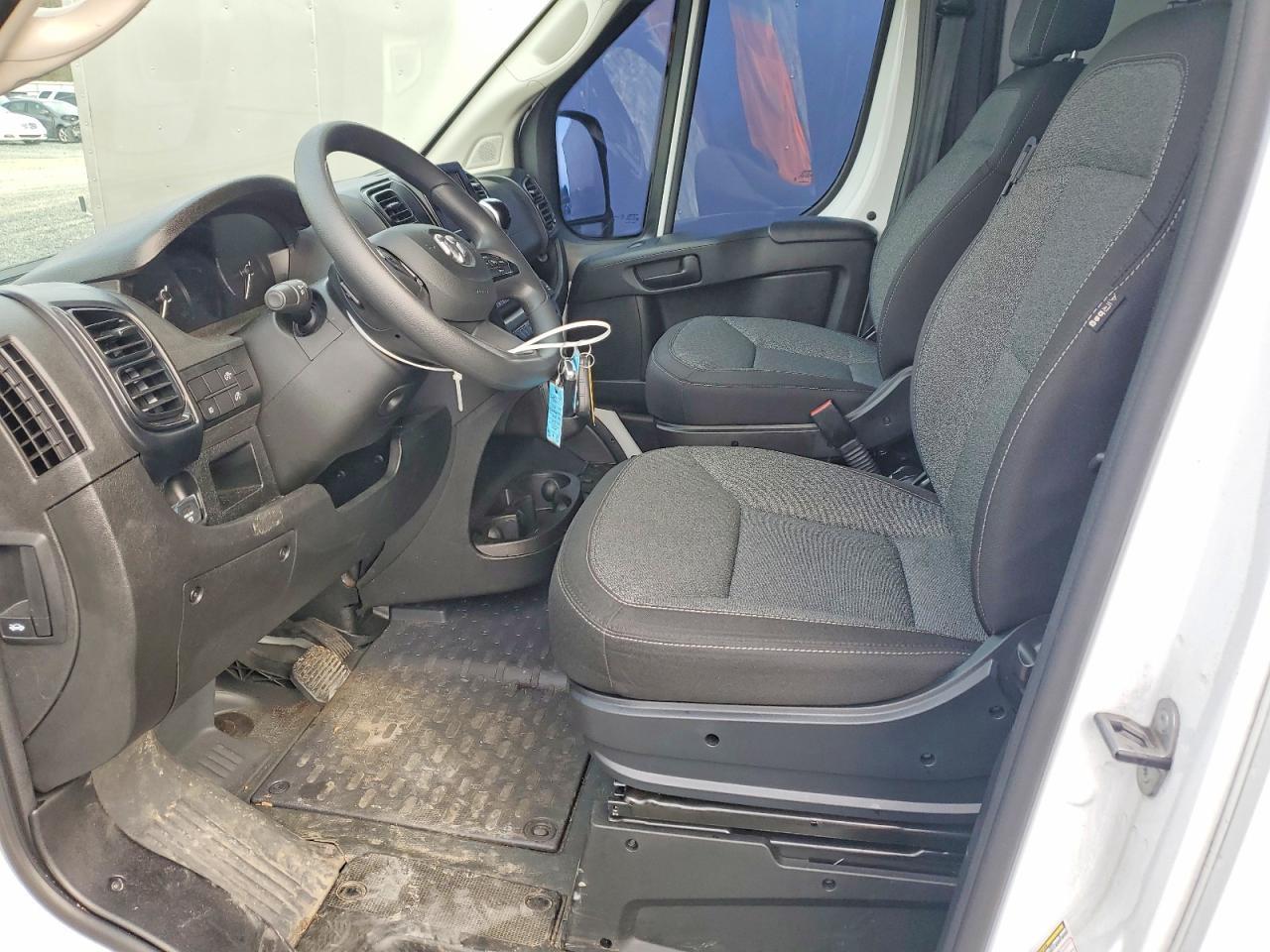 2025 Ram Promaster 2500 Delivery Van - Фото 7