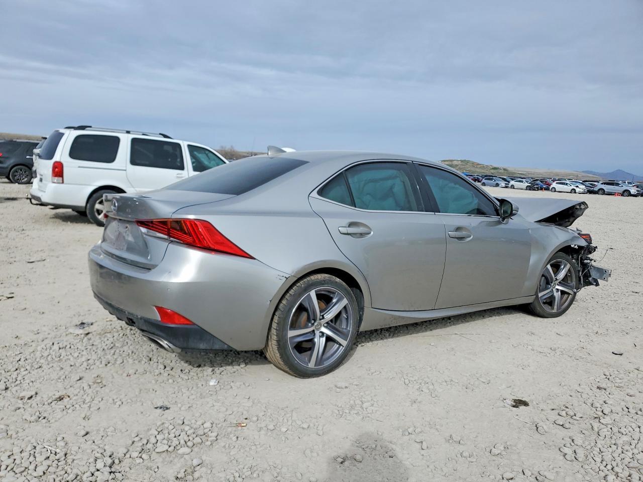 2017 Lexus Is 200T - Image 3