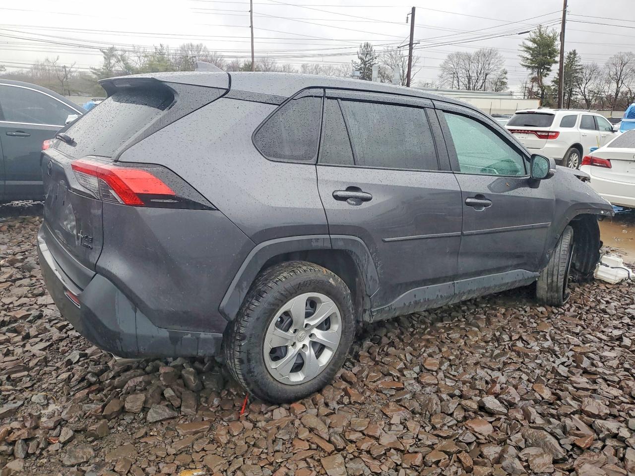 2022 Toyota Rav4 Le - Фото 3