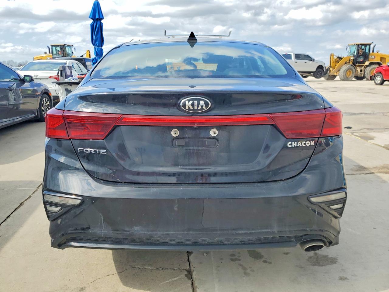2021 Kia Forte - Image 6
