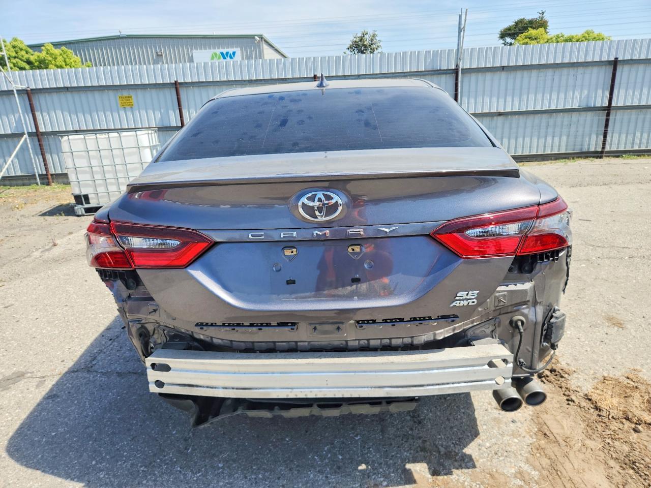 2022 Toyota Camry Se - Фото 6