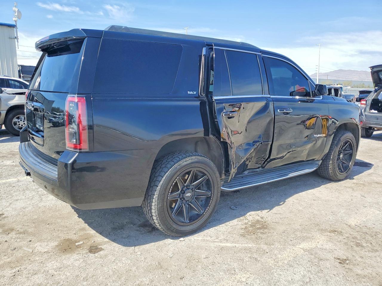 2015 GMC Yukon Slt - Фото 3
