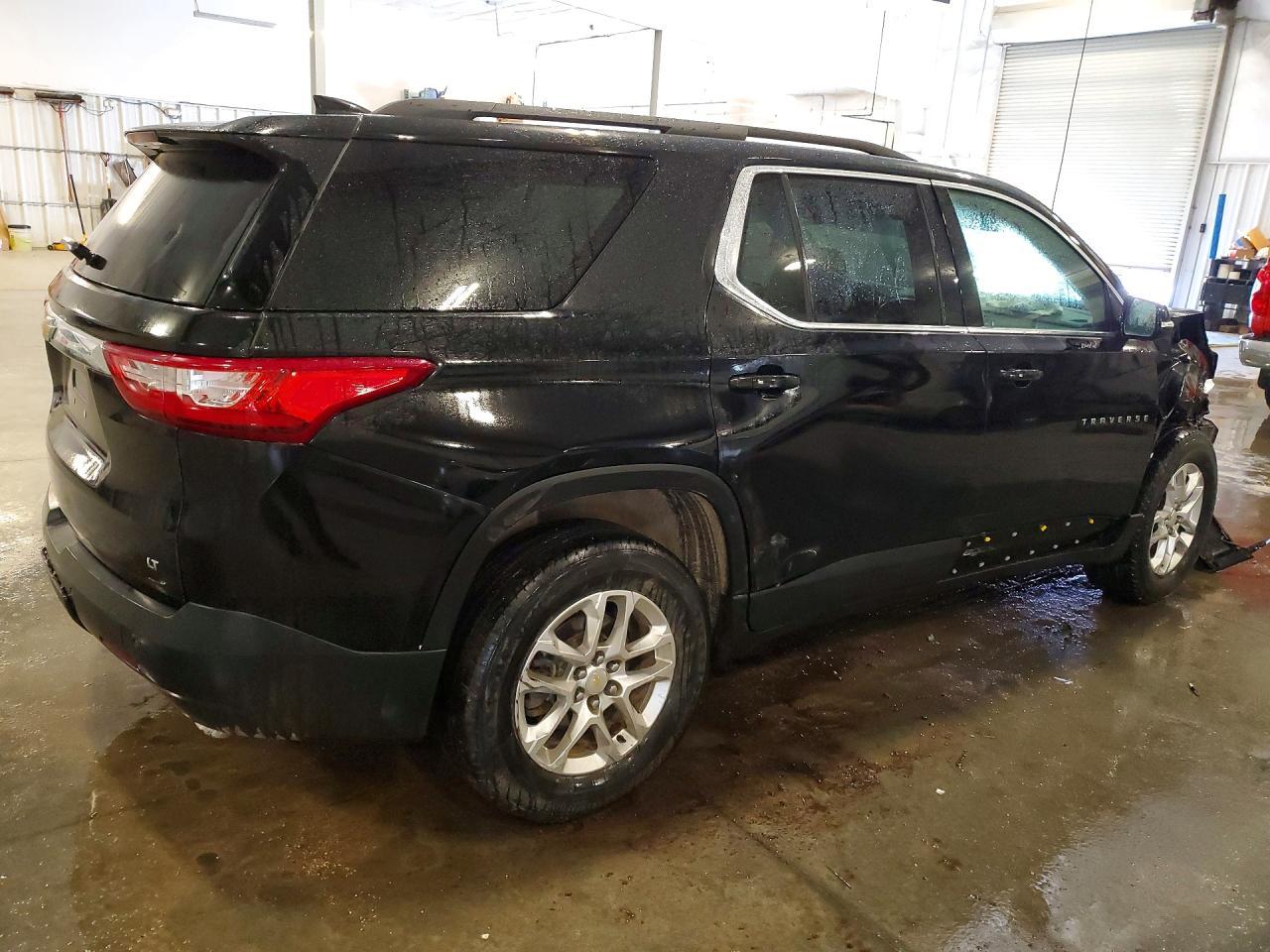 2019 Chevrolet Traverse Lt - Image 3