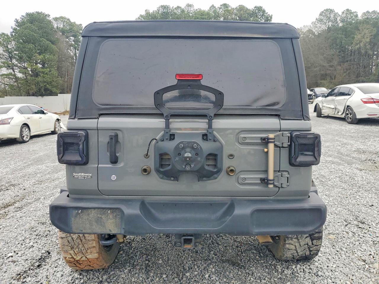 2018 Jeep Wrangler Unlimited S - Image 6