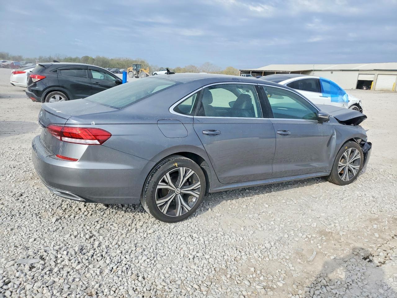 2021 Volkswagen Passat Se - Image 3