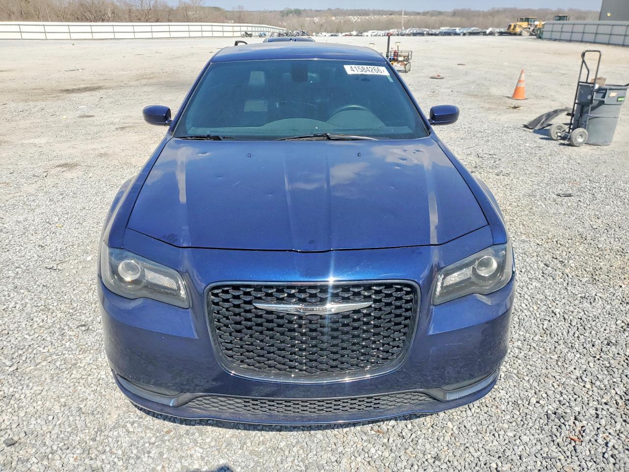 2015 Chrysler 300 S - Image 5