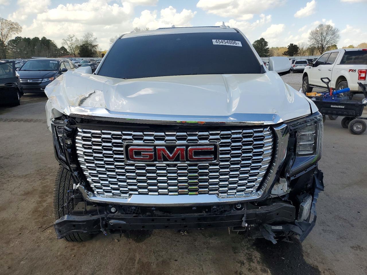 2021 GMC Yukon Slt - Image 5