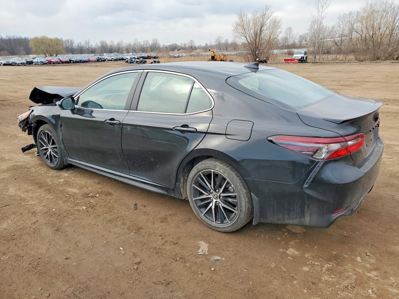 2023 Toyota Camry Se - Image 2