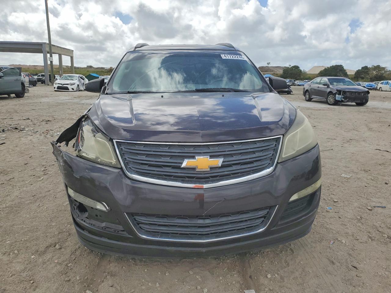 2016 Chevrolet Traverse Ls - Image 5