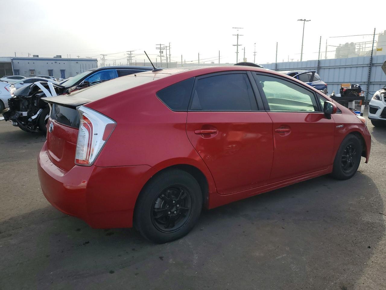 2015 Toyota Prius Four - Image 3