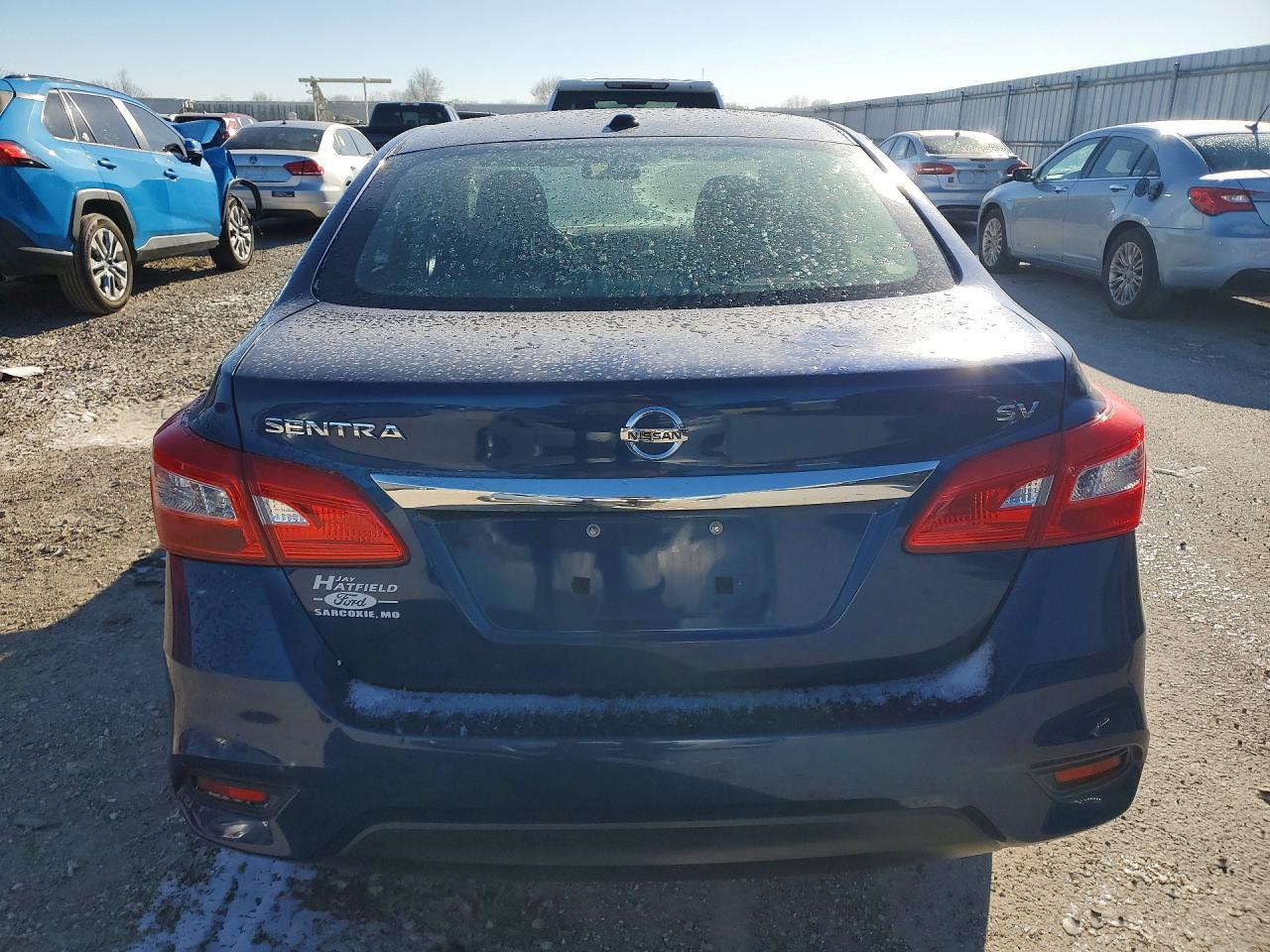 2018 Nissan Sentra Sv - Фото 6