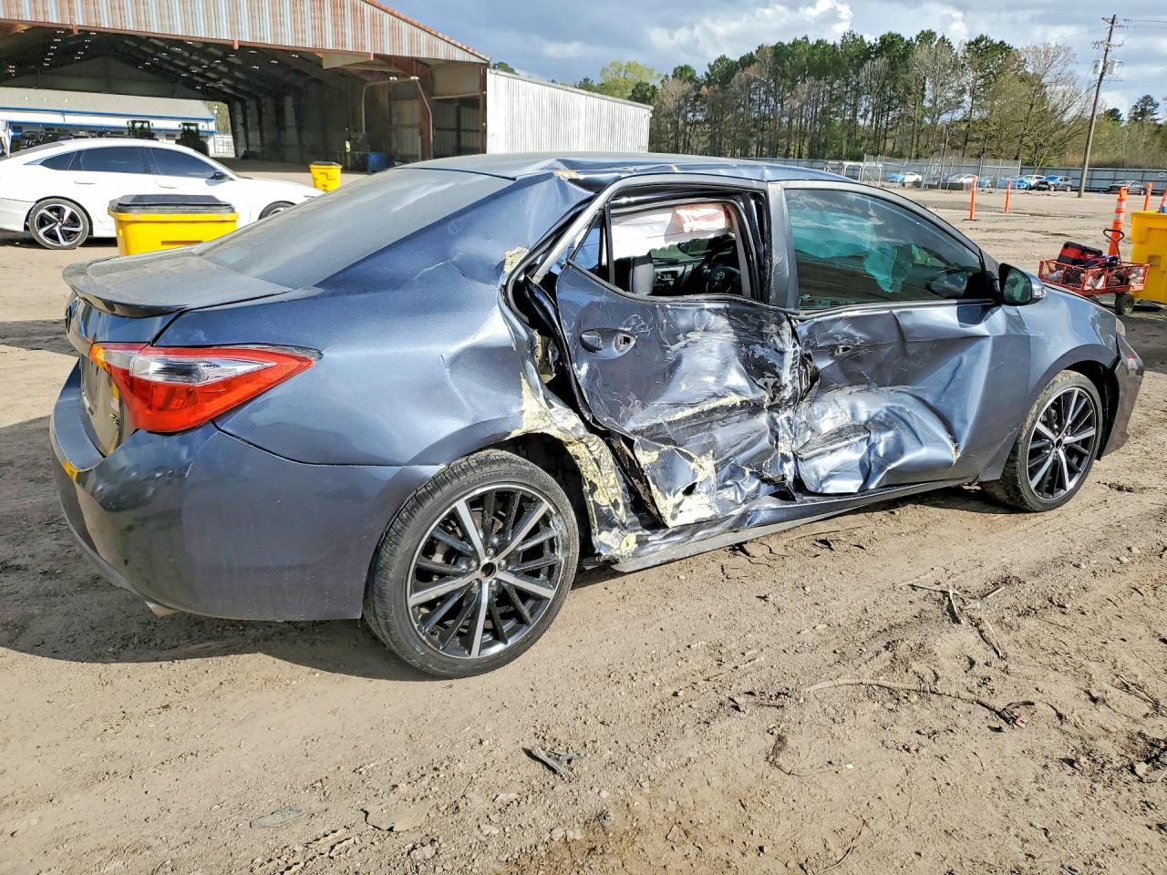 2017 Toyota Corolla Se - Фото 3
