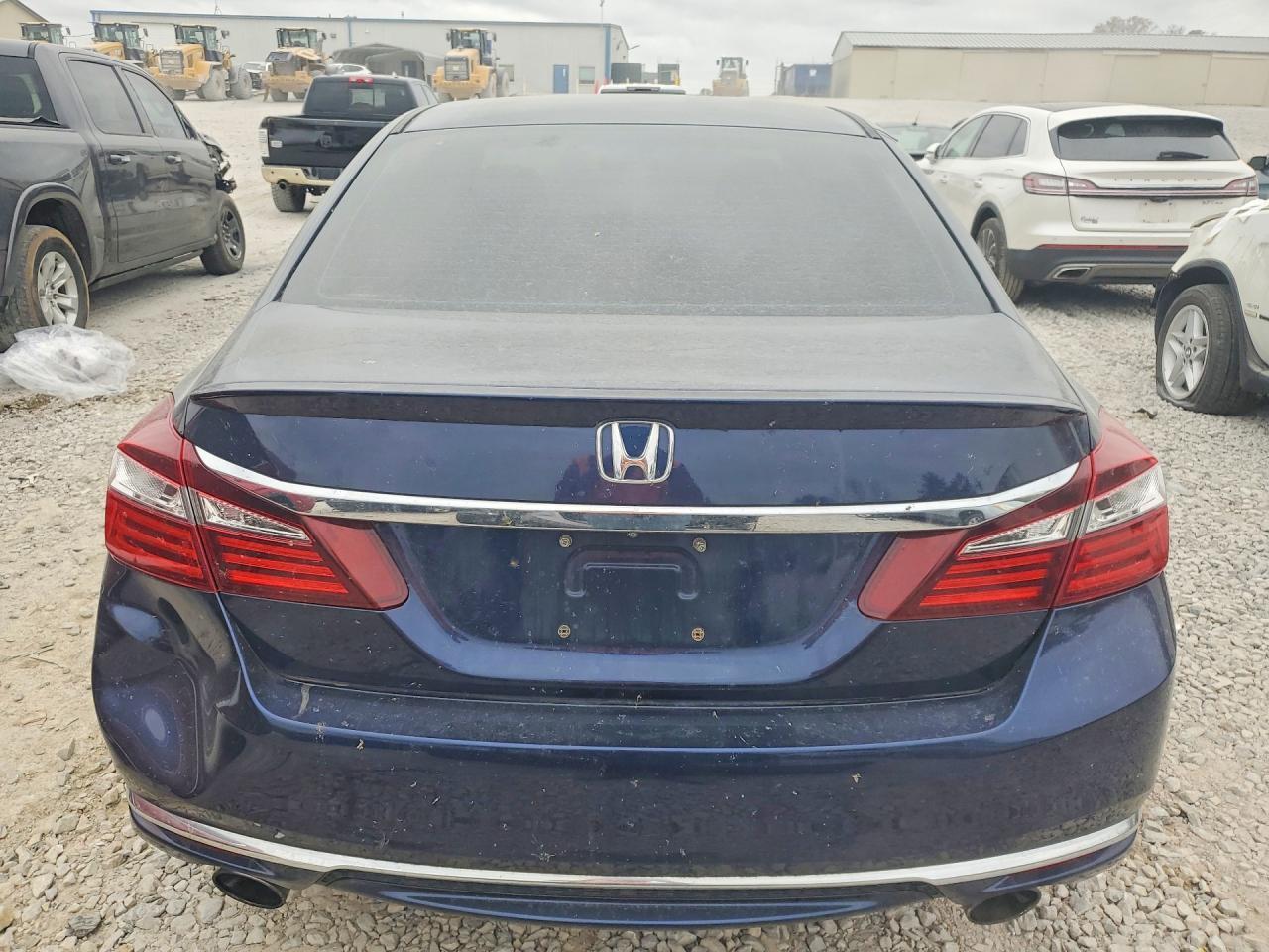 2017 Honda Accord Sport - Фото 6