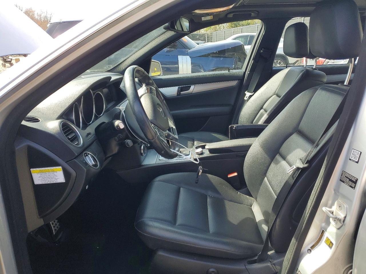 2014 Mercedes-Benz C 300 4Matic - Image 7