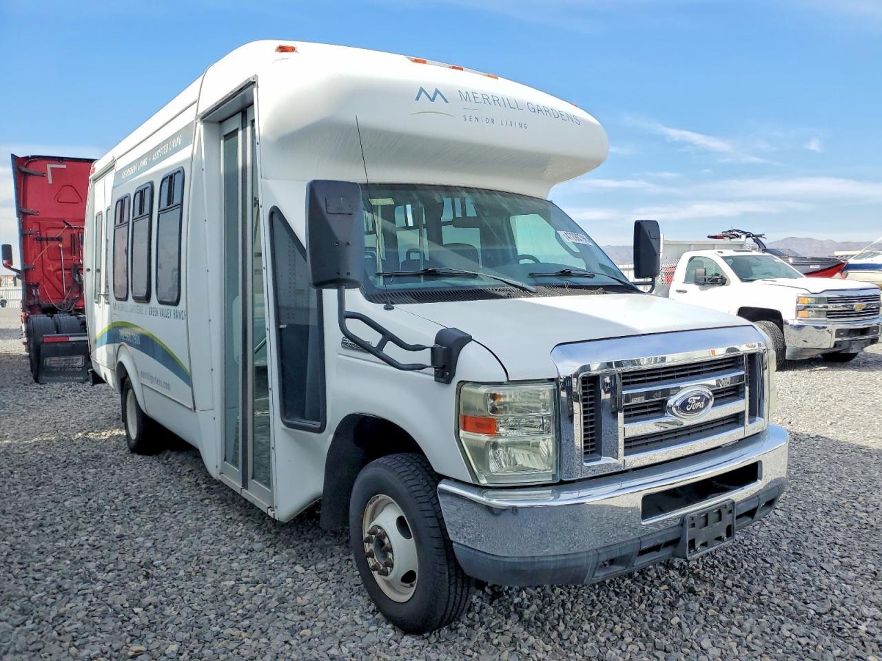 2008 Ford Econoline E350 Super Duty Cutaway Van