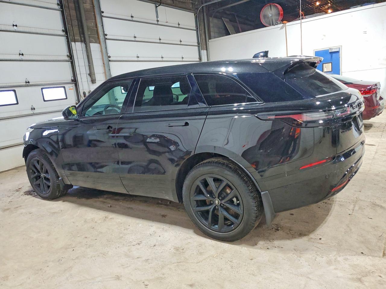 2025 Land Rover Range Rover Velar Dynamic Se - Image 2